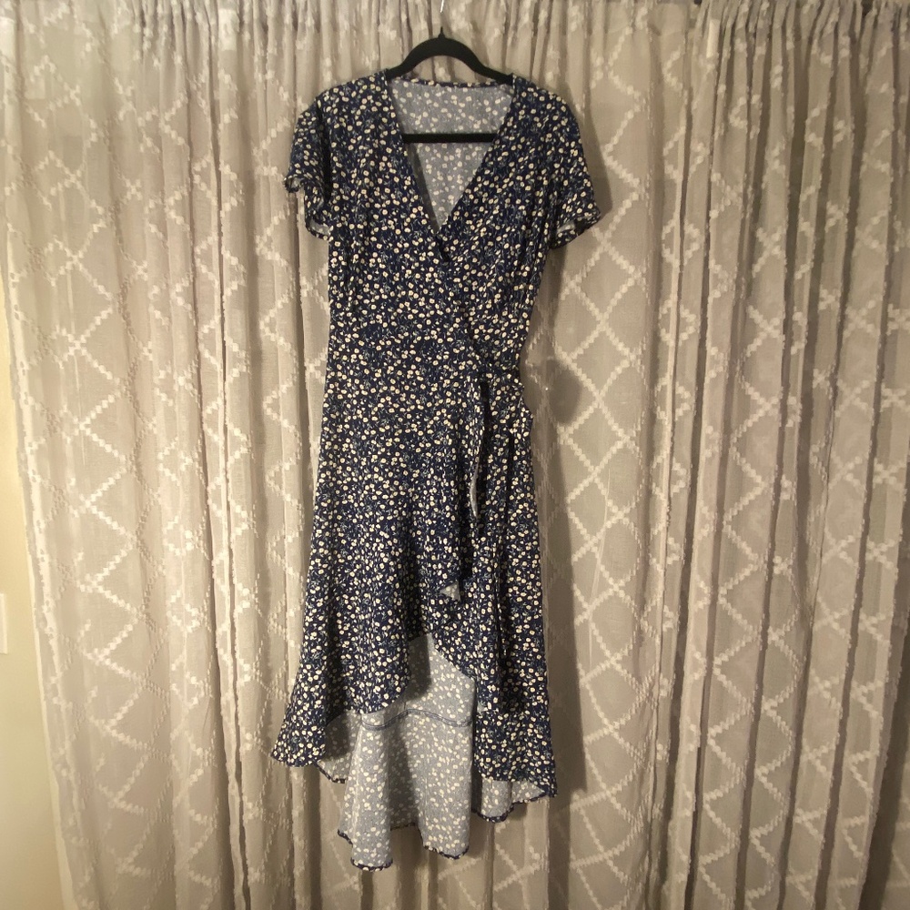 Short sleeve wrap dress